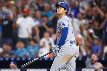 오타니, 새 역사 썼다... MLB 최초 50홈런-50도루 달성