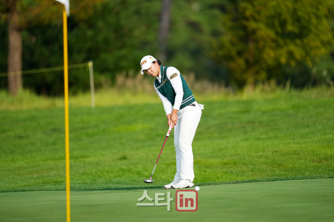 [포토]박도은,까다로운 버디 도전