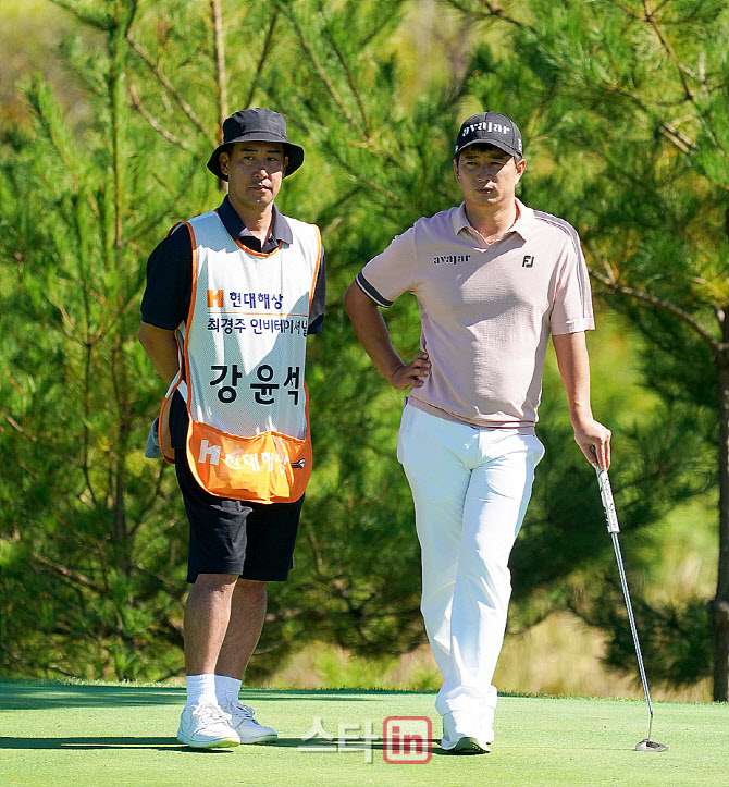 [포토] 강윤석 '재범이형과 함께'