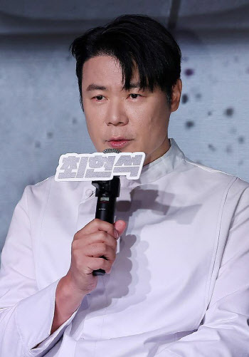 '흑백요리사' 최현석, '전참시' 첫 출연…대세 행보 