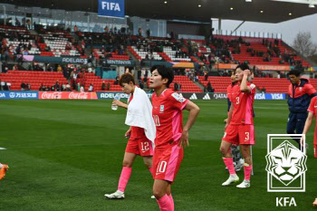 ‘위기를 기회로’ 신상우 女 대표팀 감독, “백지에서 스케치할 것”