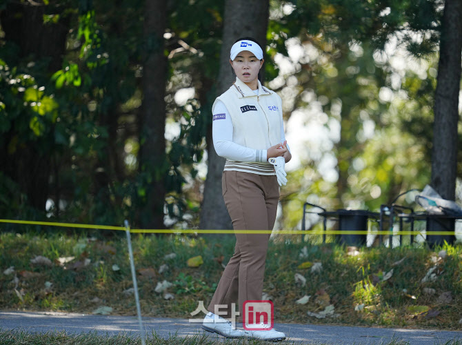 [포토]임희정,나무 맞고 없어졌어요