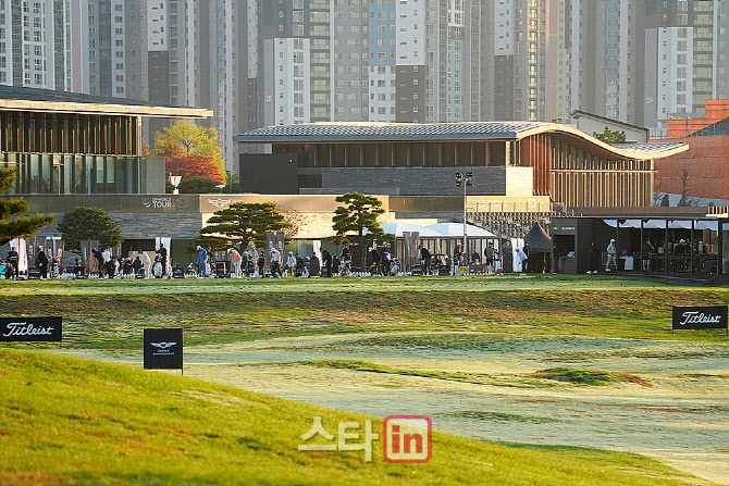 [포토] 새벽부터 분주한 제네시스 챔피언십 드라이빙레인지