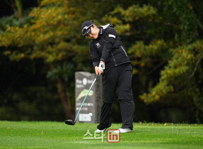 [포토]최가빈,선두 향한 파워 임팩