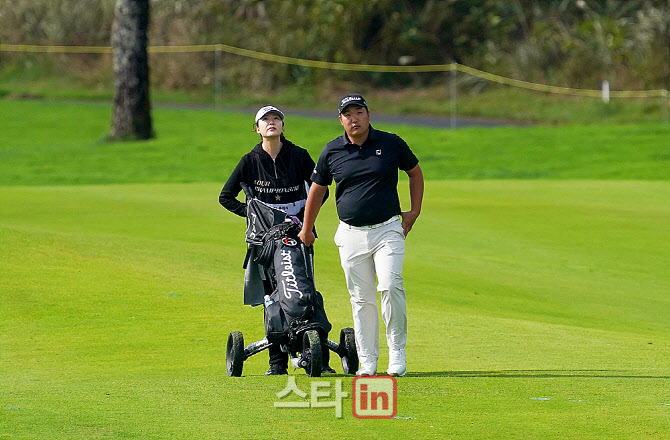 [포토] 김찬우 '누나와 함께'