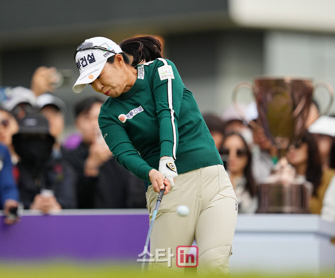 [포토]김수지,가을 여왕의 임팩트