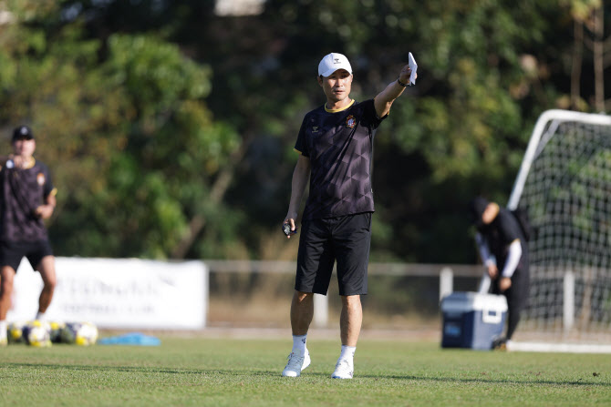 ‘이을용표’ 경남, 승격 위해 공격 축구 이식