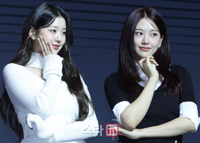[포토]아이브(IVE) 장원영-안유진, '미모 데칼코마니'