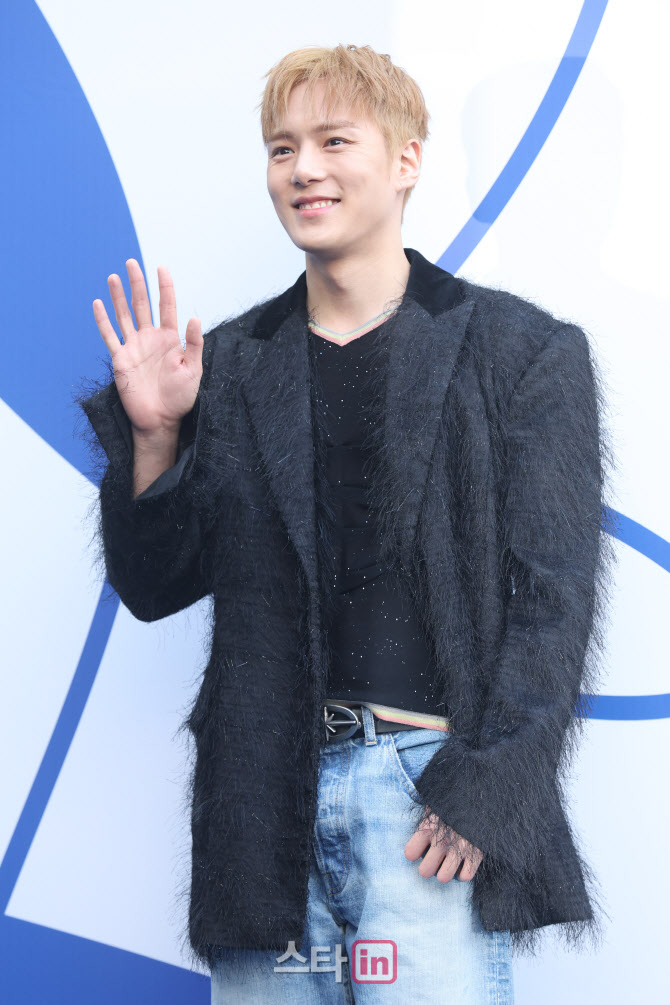 [포토]미소짓는 민혁