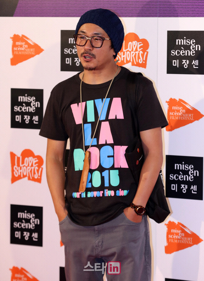 양익준, 신작 개봉 코앞인데…후배 폭행 혐의 피소