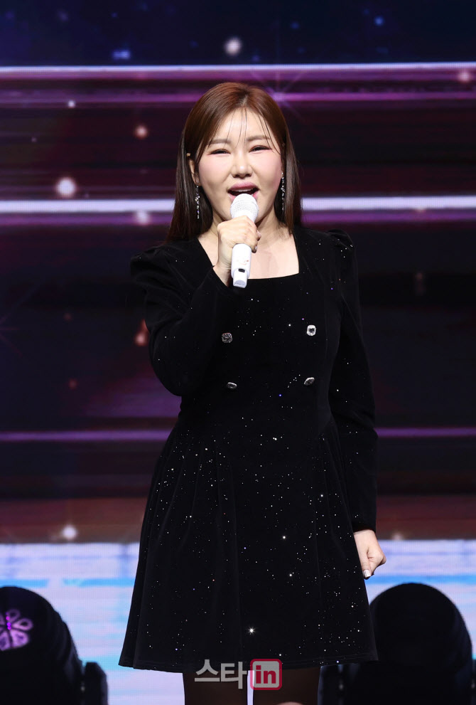 [포토]송가인, 아름다운 목소리