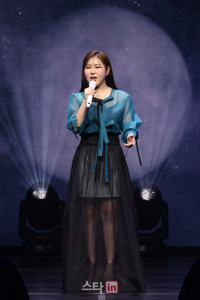 [포토]'아사달' 부르는 송가인
