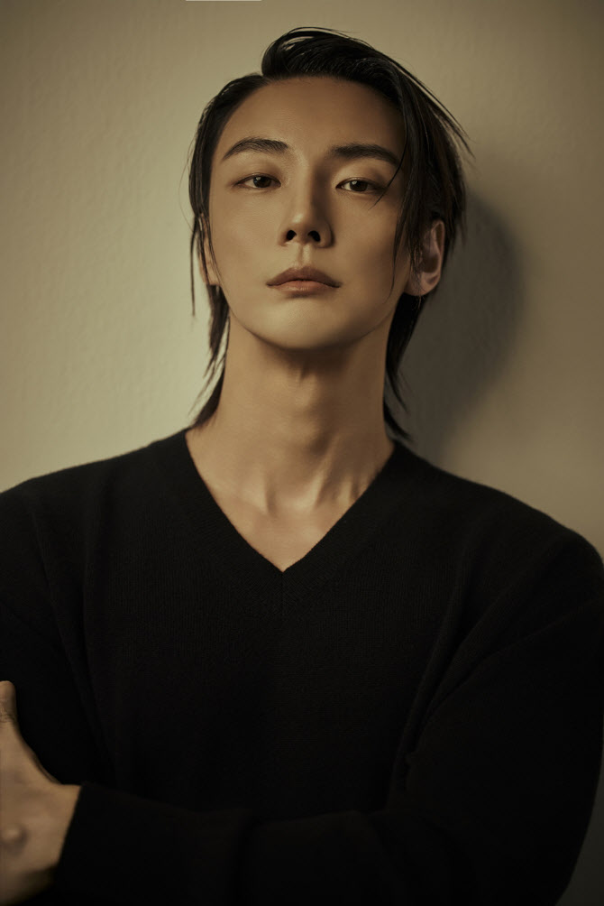 윤시윤, 신생 소속사 R&C 엔터테인먼트와 전속계약 [공식]
