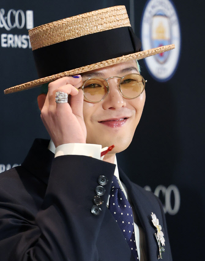 지드래곤, 오늘은 '굿데이'