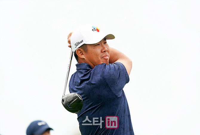 안병훈, 특급 대회서 시즌 첫 톱10..헨리, 16번홀 이글 잡고 역전 우승