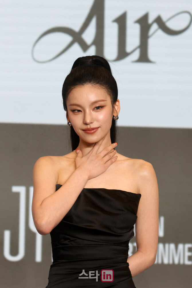 [포토]ITZY 예지, 솔로 출격