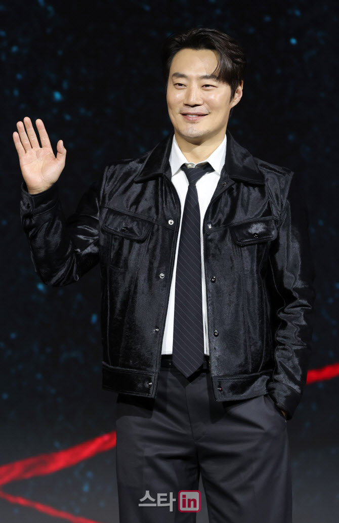 [포토]배우 이희준, 넷플릭스 '악연'에서 만나요!