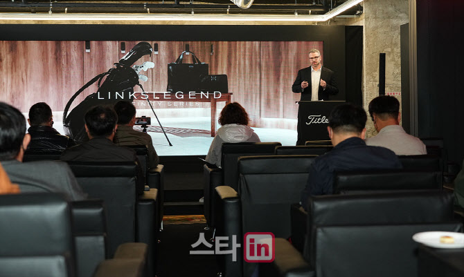[포토]존 번 (R&D팀 Senior Director),세심한 티테일을 반영했죠