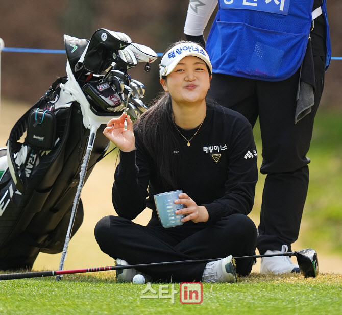 [포토]홍현지,간식 타임이에요