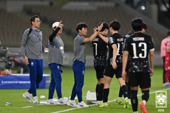 ‘극적인 동점 골→승부차기’ 한국, 타지키스탄 꺾고 U-17 아시안컵 4강행