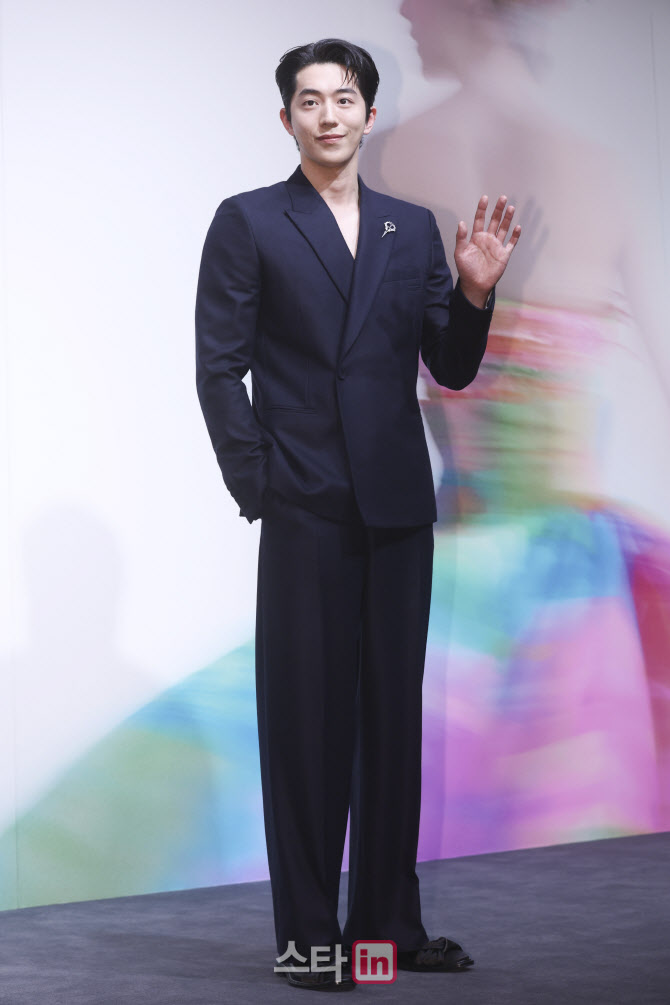 [포토]남주혁, 슈트 자태가 완벽