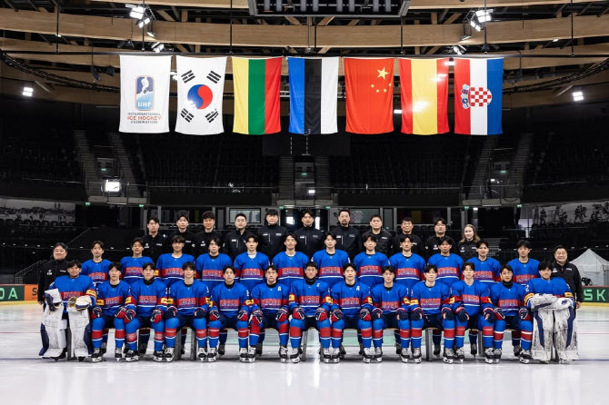한국 아이스하키, 중국 꺾고 세계선수권 2연승...2부 복귀 청신호