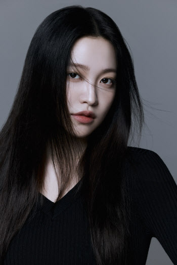SM 떠난 레드벨벳 예리, 새 소속사 찾았다