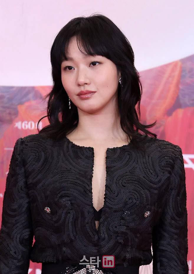 김고은, 어버이날 맞아 소속사 전 직원에 꽃·과일 바구니 선물