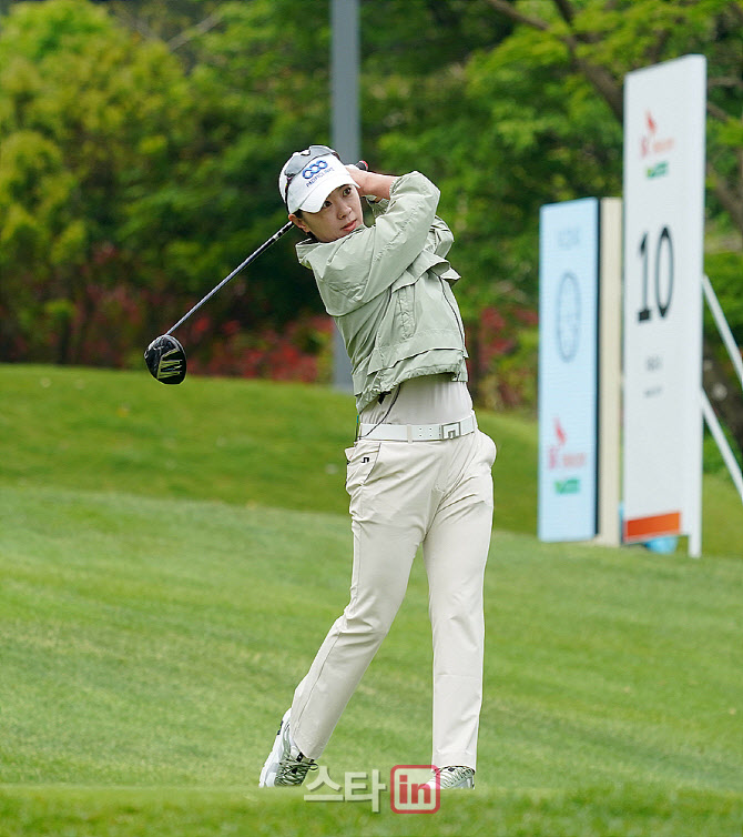 [포토] 최나연 'KLPGA 자존심을 위해서'