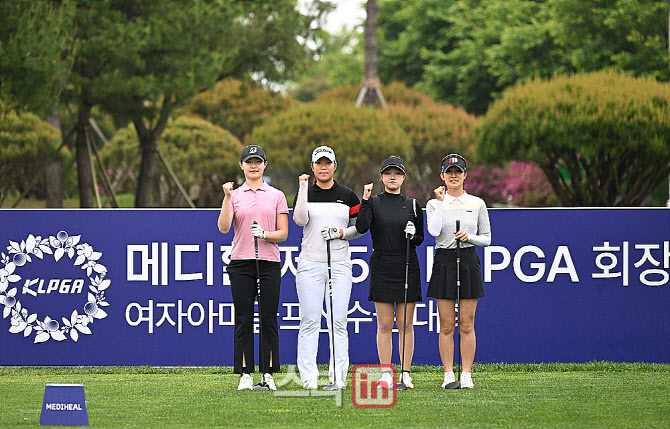 [포토] 김수빈. 최정인, 오수빈, 노보담 '2라운드도 화이팅합니다'