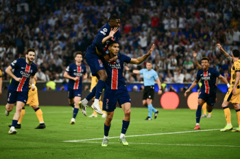 ‘미친 전방 압박’ PSG, 인터 밀란 숨통 조였다... 두 골 앞서며 전반 마쳐
