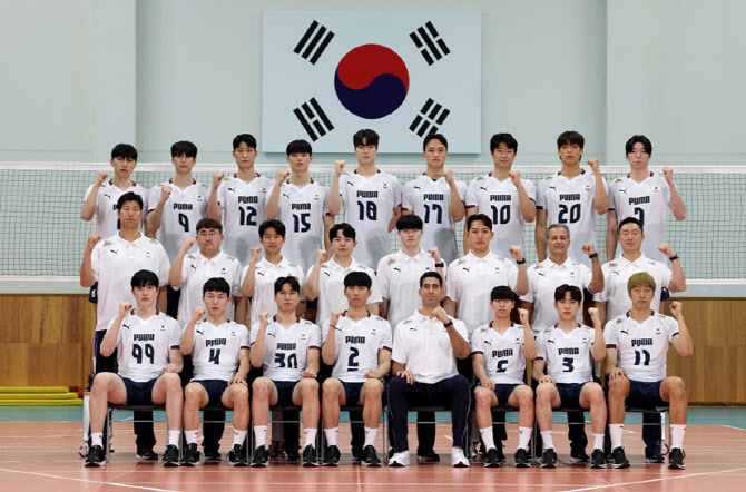 한국 배구대표팀, 전통과 기술 담은 푸마의 새 유니폼 공개