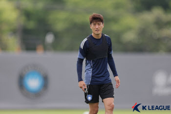 ‘클럽월드컵 출격’ 울산 김판곤, “K리그 팬들에게 자부심 주겠다”
