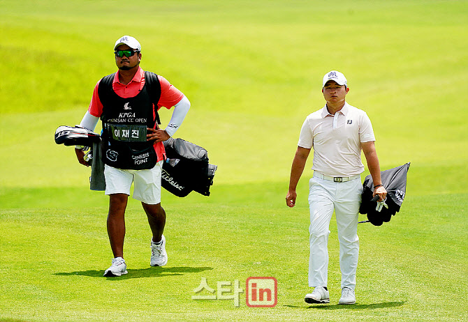 [골프in포토] 이재진과 김형석의 동행