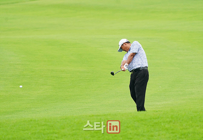 [골프in포토] 모중경, 파5는 투온이지
