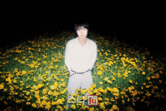 유다빈밴드 이준형, 짝사랑 감정 노래한 '델피늄' 발매