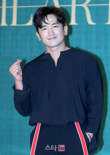 돈스파이크, 출소 후 토크쇼 출연→신화 이민우 결혼 발표 
