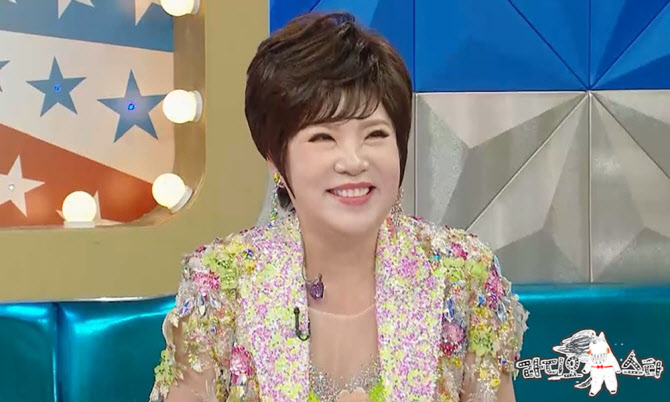 김연자, 박명수에 고급 선물→"의상비 10억" 비하인드 (라스)