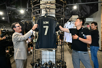 ‘이젠 LAFC 손흥민’... “1순위 아니었으나 통화로 마음 바뀌었다”