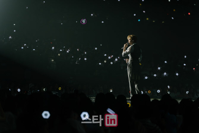 콘서트 마친 강다니엘 "의미 있는 도전 멈추지 않을 것"
