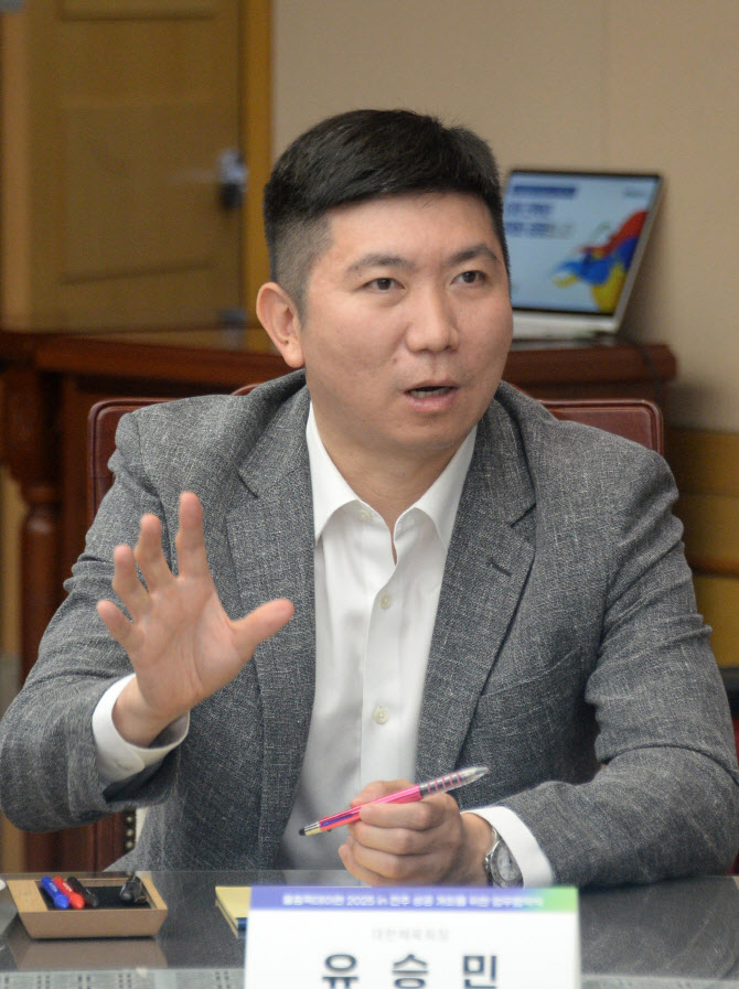 대한체육회, 中씨름부 '삽 폭행사건'에 무관용 원칙...영구퇴출 추진