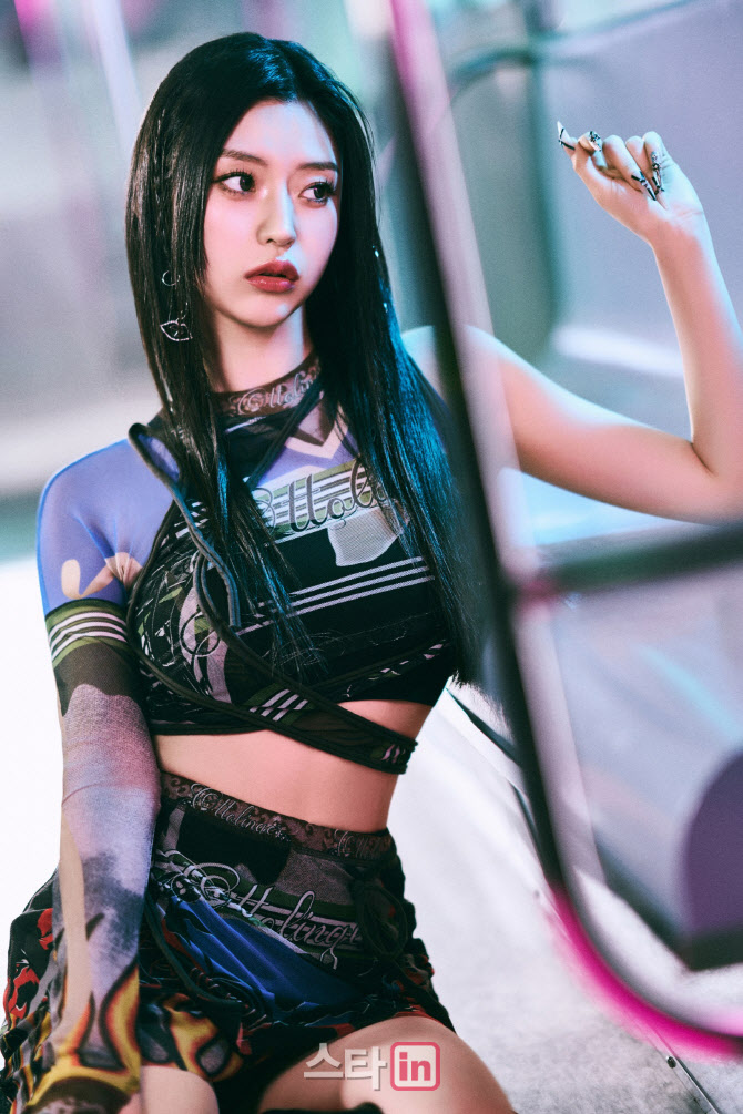 걸그룹 VVS, 6인조로 변모…새 멤버 레나 합류