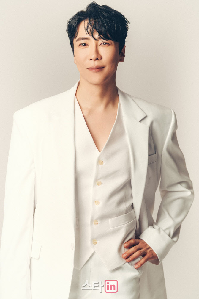 에녹, '동치미' MC 활동 마침표 "많은 것 배운 값진 시간"