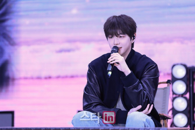강다니엘, 중국서 '떼창' 유발…첫 중화권 팬미팅 투어 마쳐