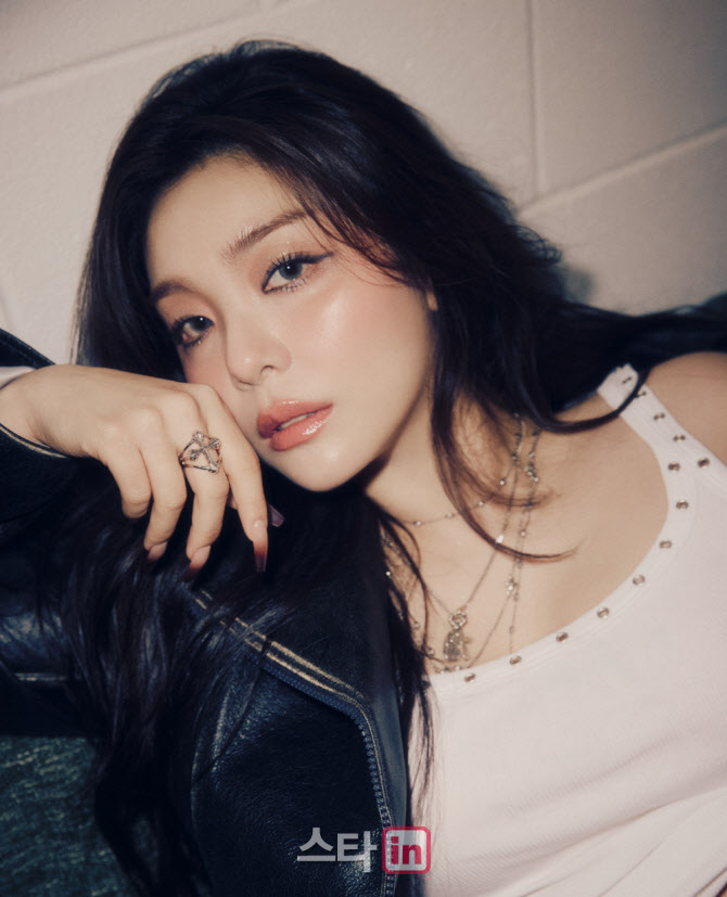 에일리 "이현도 신곡, 기억 속에 아름답게 간직했던 노래"