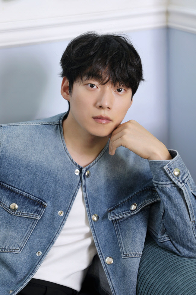 '트라이' 윤재찬 "롤모델? 비·박재범→윤계상으로…향수 선물도 받아" [인터뷰]②