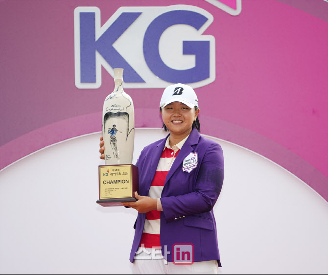 신다인 연장전 408m 도로 샷…KG 레이디스 오픈, 대회 역대 최고 시청률