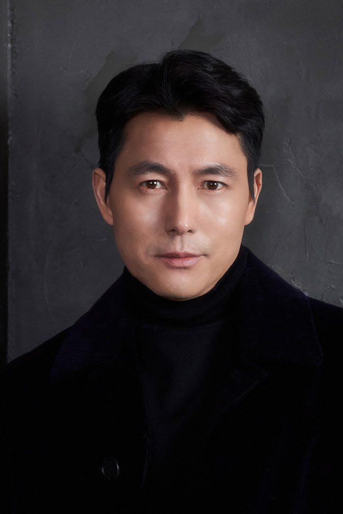 '혼외자→여친과 혼인신고설' 정우성, 3년 만에 광고 모델 발탁