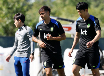 ‘태극마크 단 혼혈 선수’ 카스트로프, “내 마음이 한국서 뛰길 원했어”