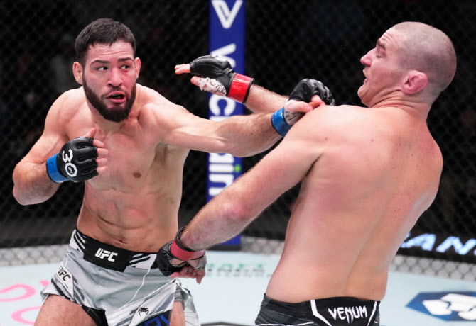 이마보프vs보할류, UFC 미들급 챔프 치마예프의 다음 도전자는?